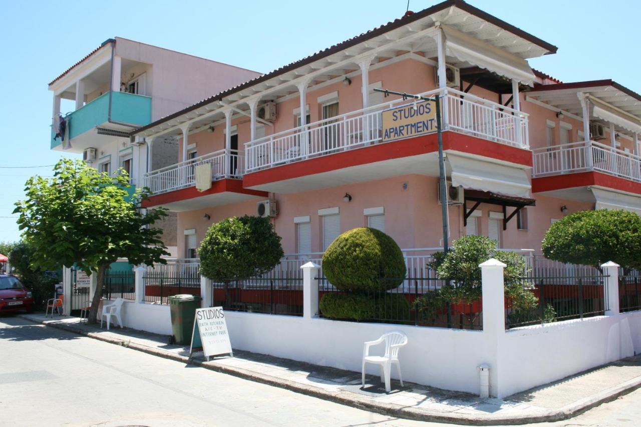 Sarti Center Studios מראה חיצוני תמונה
